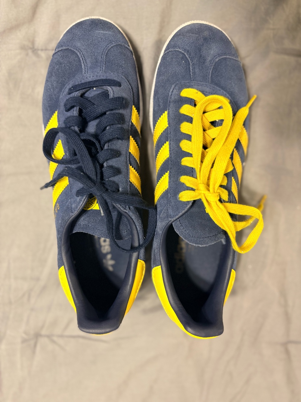 Adidas Originals Copa ARSENAL GAZELLE Casual Mens Sneakers Navy Yellow Sz 7.5 - Picture 7 of 10